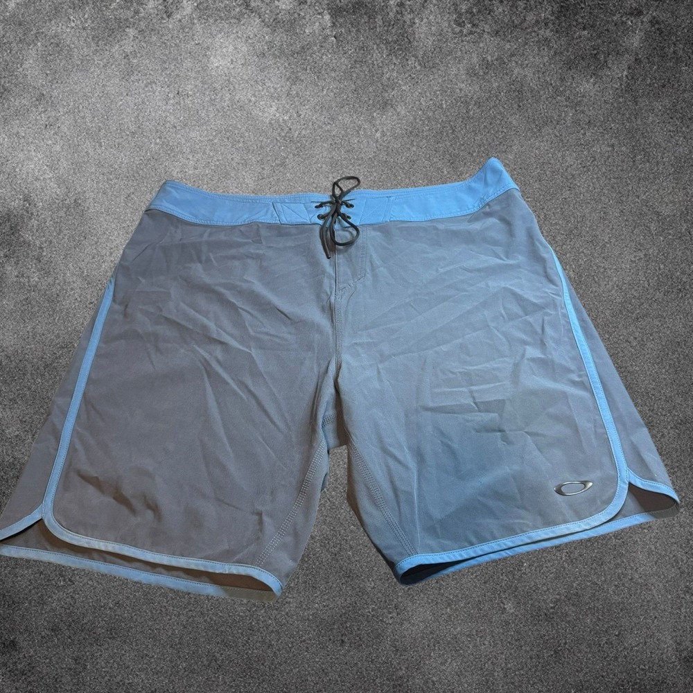 Oakley Board Shorts Mens 38 Gray Blue Performance Fit Surf Swim Trunks Stretch - Picture 1 of 8